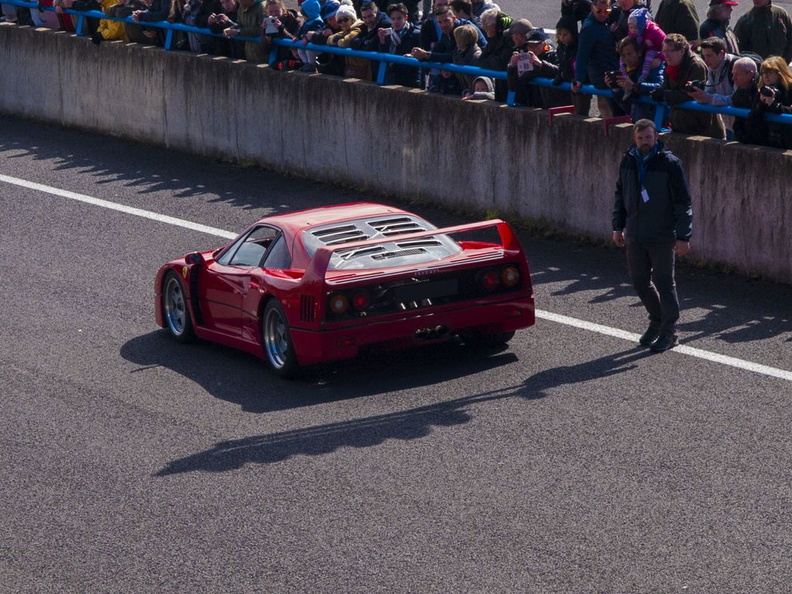 Ferrari_F40.jpg