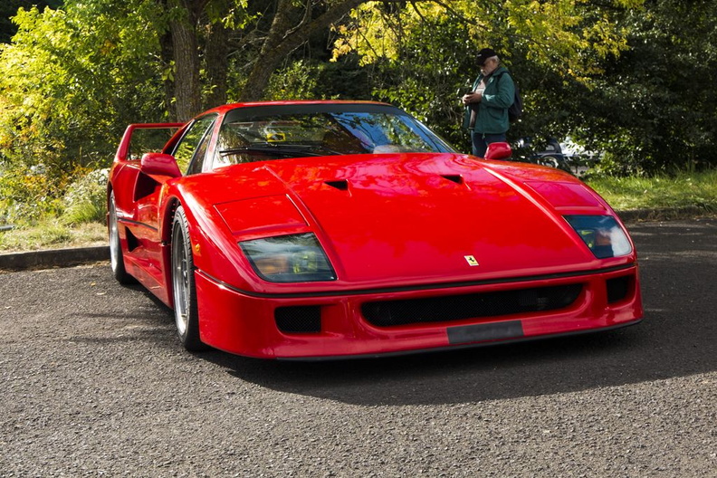 Ferrari_F40_2.jpg